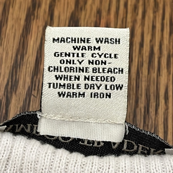 Lightweight sweater - Picture 8 of 8